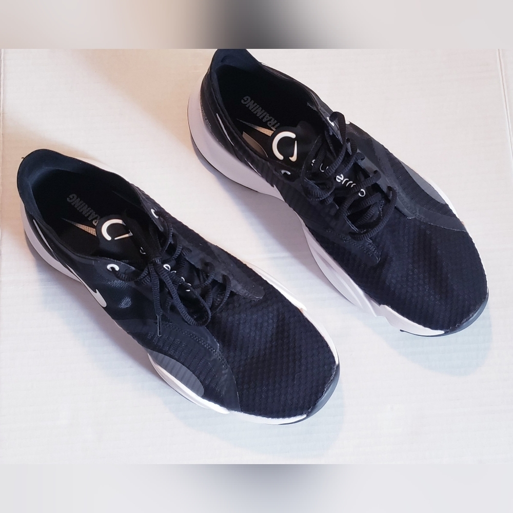 NWOT Nike superrep training shoes